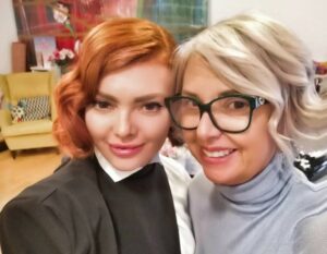 „U JEDNOM MOMENTU KAO DA SAM ČULA GLAS SVOG OCA“ Ela Dvornik objavila prvi album (VIDEO)