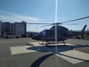 СПАСЕН ЈОШ ЈЕДАН ЖИВОТ: Пацијент хеликоптером транспортован из Бањалуке у Београд