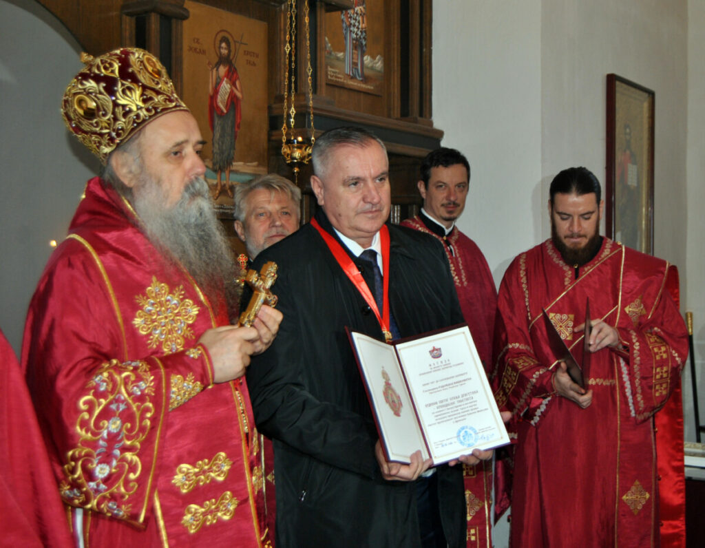 ODAN PRAVOSLAVNOJ CRKVI: Viškoviću uručen Orden Svetog kralja Dragutina