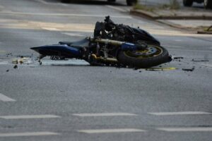 TEŠKA NESREĆA KOD DOBOJA: Motociklista iz Srbije poginuo u sudaru sa traktorom