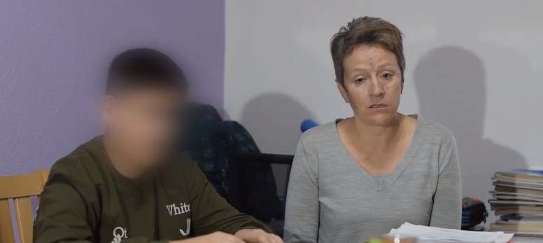 ТЕШКА СУДБИНА ПОРОДИЦЕ ЂУРОВИЋ: Мајка и син из Лакташа болују од тумора