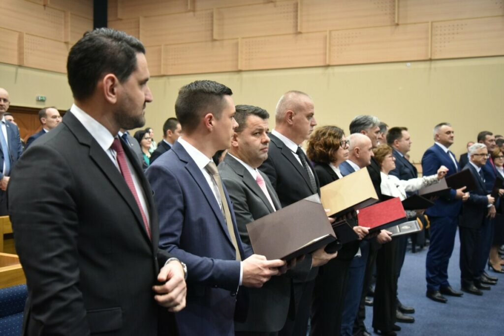 РЕАКЦИЈЕ ИЗ СРПСКЕ: Зашто Милош Чекић не може да честита Дан Републике?