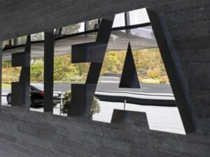 РОНАЛДО НИЈЕ НА ЛИСТИ: ФИФА објавила имена 12 кандидата за Златну лопту