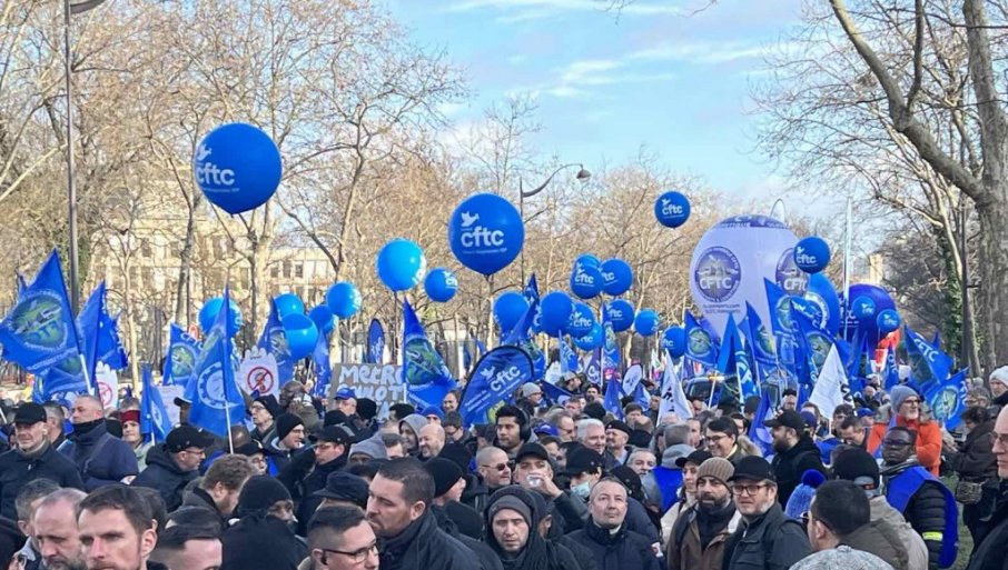 HAOS U FRANCUSKOJ: Policija suzavcem protiv demonstranata