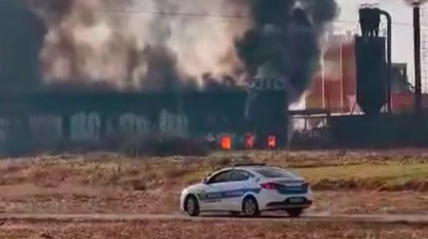 ПОЖАР У БРЧКОМ ПОД КОНТРОЛОМ: Штета огромна, шест особа превезено у болницу (ВИДЕО)