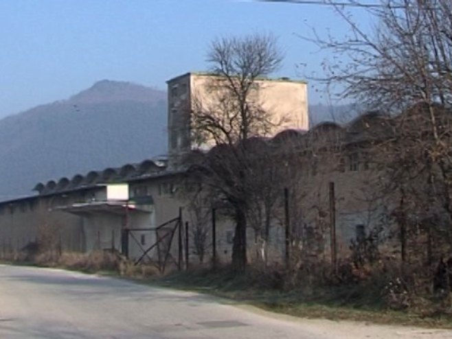 ЗЛОСТАВЉАНИ, ПРЕБИЈАНИ, ИЗГЛАДЊИВАНИ: Не блиједи сјећање на мучене и убијене српске логораше у „Силосу“