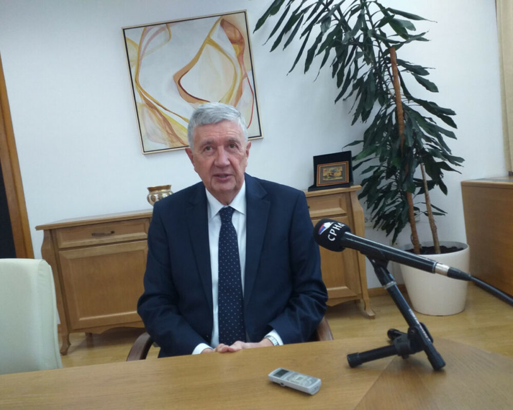 РАДМАНОВИЋ: Политичко Сарајево сматра да је све државна имовина, па и ваздух који се дише