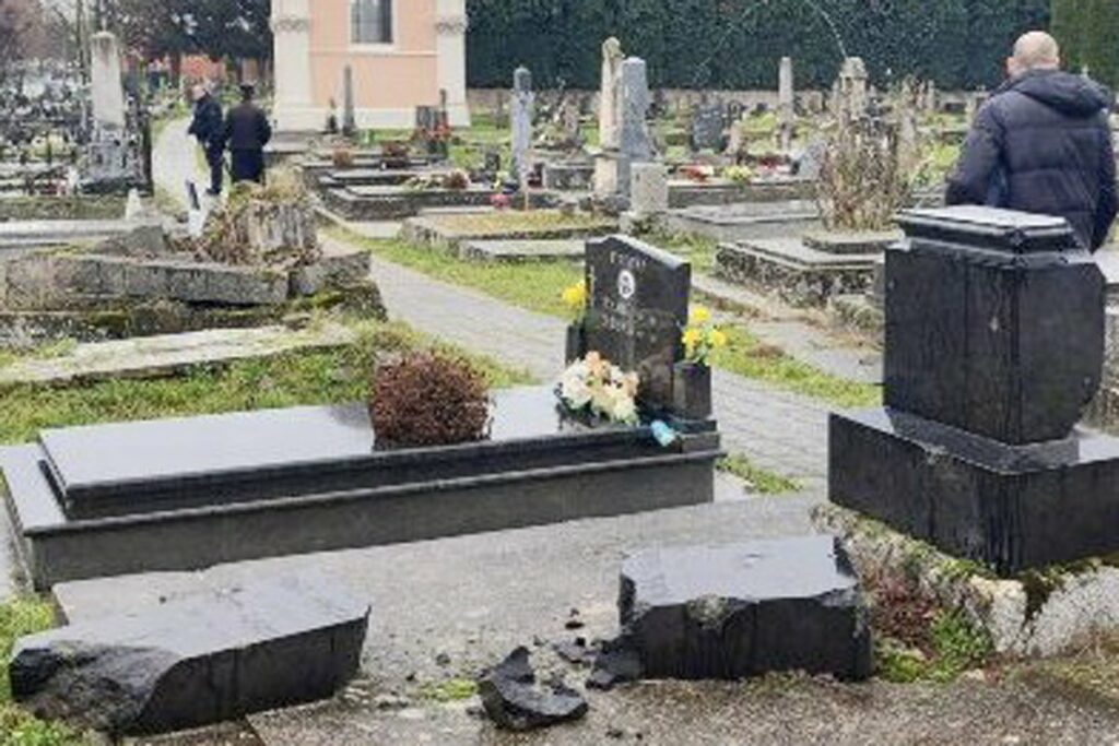 VANDALIZAM U VUKOVARU: Uhapšen muškarac zbog oštećenja spomenika na pravoslavnom groblju