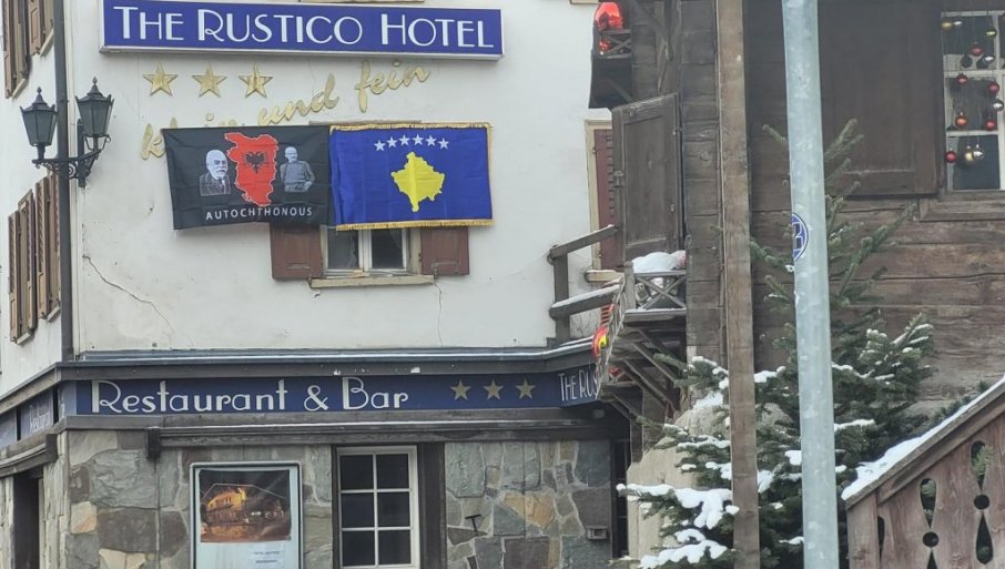 SKANDAL U DAVOSU, PRED DOLAZAK VUČIĆA: Zastave „Velike Albanije“ i tzv. Kosova kod hotela
