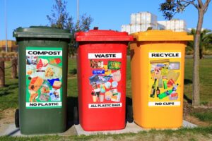 БАЊАЛУЧАНЕ НЕ ЗАНИМА ОДВАЈАЊЕ ОТПАДА: Преузели само 60 бесплатних рециклажних канти