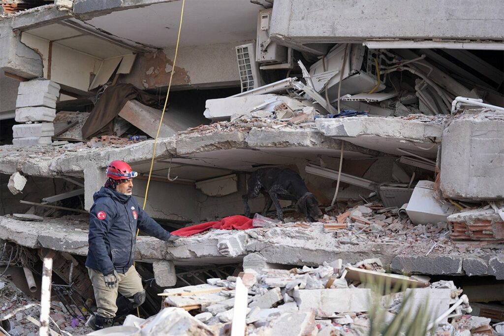 TLO NE PRETSAJE DA PODRHTAVA: Novi zemljotres u Turskoj