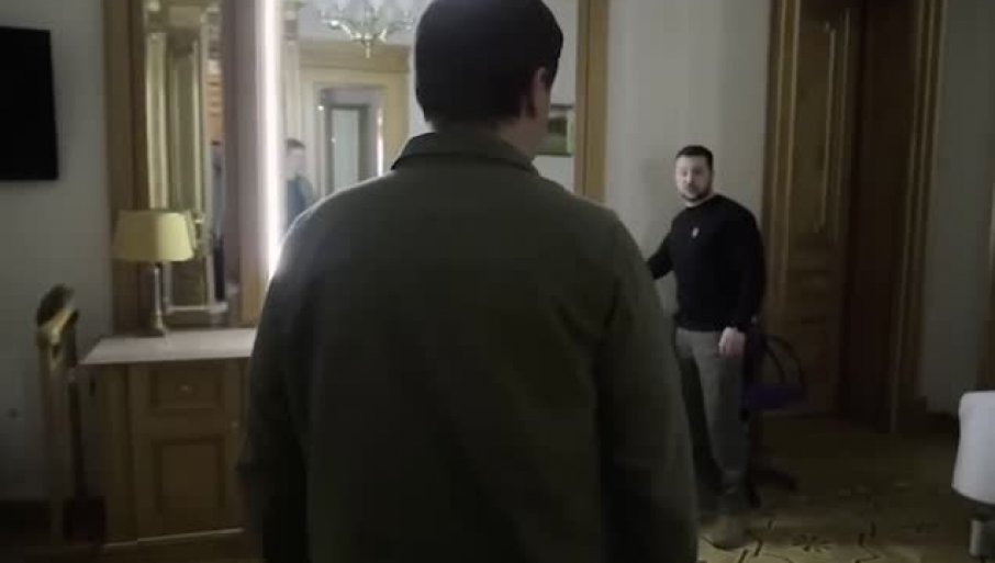KAO RIJALITI: Zelenski pred TV kamerama pokazao gde živi od početka ruske specijalne operacije (VIDEO)