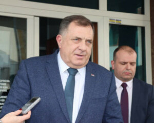 „NARODNI FRONT POCIJEPAO PDP“ Dodik se „zahvalio“ Trivićevoj zbog rasturanja opozicije