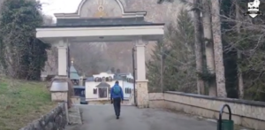 PLANINAR U HUMANOJ MISIJI: Božo krenuo na hodočašće za Miloša Božovića (VIDEO)