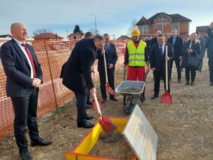 POSAO ZA 400 RADNIKA: Dodik položio kamen temeljac za novi pogon za proizvodnju elektronike u Laktašima