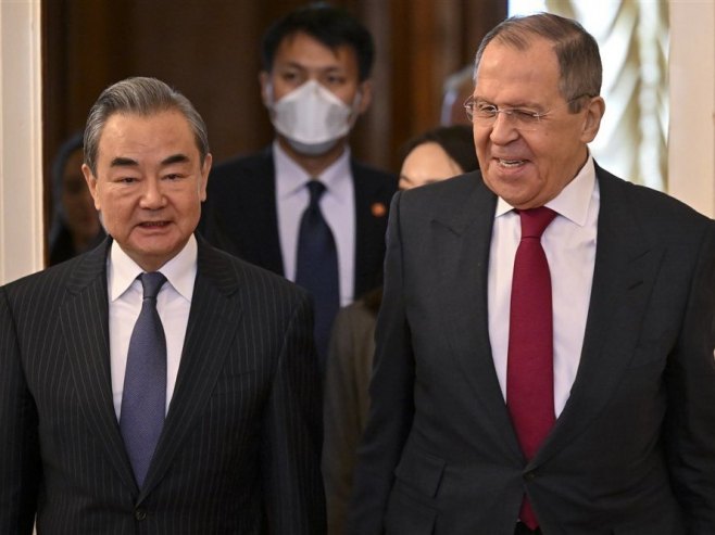 LAVROV I VANG JI SE DOGOVORILI: Moskva i Peking će se zajednički štititi