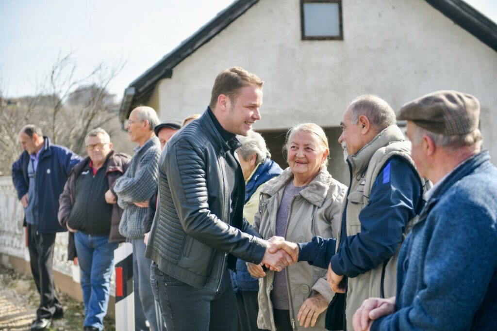 STIGLA VODA: Završeni radovi na izgradnji vodovodne mreže u nekoliko banjalučkih sela