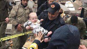 ŽENE PADAJU U NESVIJEST, DJECA SE ČUJU IZ RUŠEVINA: Svjedočenje Srbina iz Turske – haos poslije razornog zemljotresa