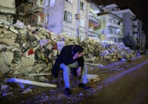TURSKA BROJI MRTVE: Broj žrtava razornog zemljotresa premašio 50.000