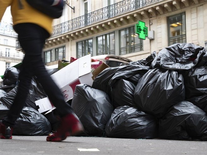 ZAŠTITA ŽIVOTNE SREDINE PRIMARNI CILJ: Širom Srpske uspostavlja se sistem odvojenonog sakupljanja otpada