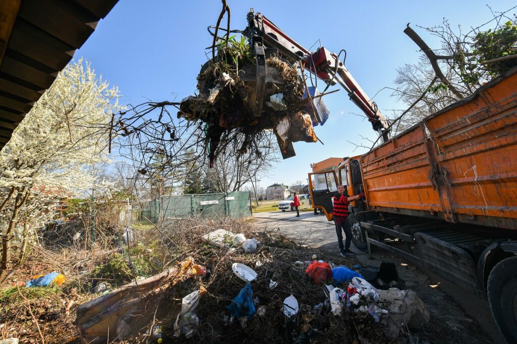 POČINJE UREĐENJE OBILIĆEVA I SRPSKIH TOPLICA: Ovo je raspored od odvoza kabastog otpada