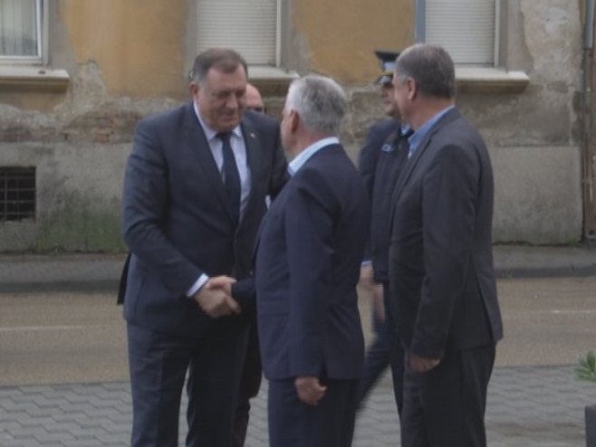 SASTANAK U BIJELJINI: Dodik sa 70 oficira i komandanata VRS