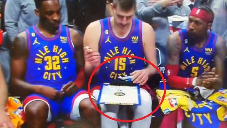 DENVER DOBIO JOŠ JEDNOG STRATEGA: Jokić preuzeo tablu od trenera (VIDEO)