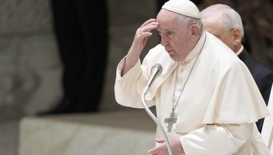 VJERNICI ZABRINUTI: Papa Franjo primljen u rimsku bolnicu