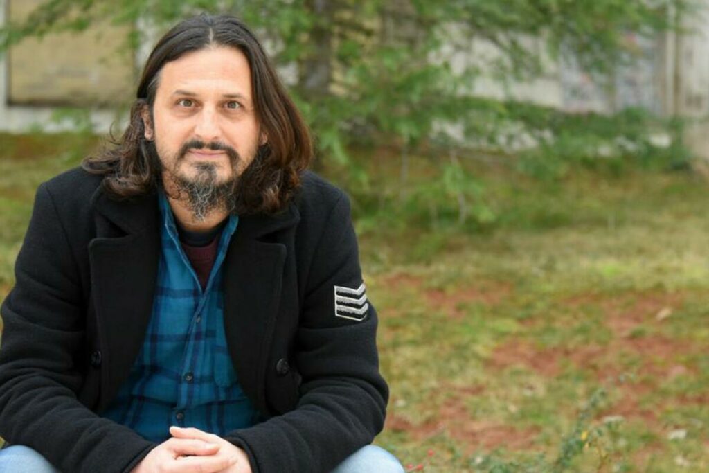 ROMAN O BANJALUCI: Promocija knjige „Ogledalo za krletku“ književnika Amira Alagića 11. aprila