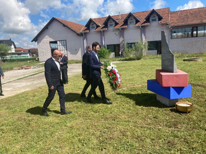 KAZAMAT ZA PREKO 14.000 SRBA: Sjećanje na logoraše Ciglane u Prijedoru