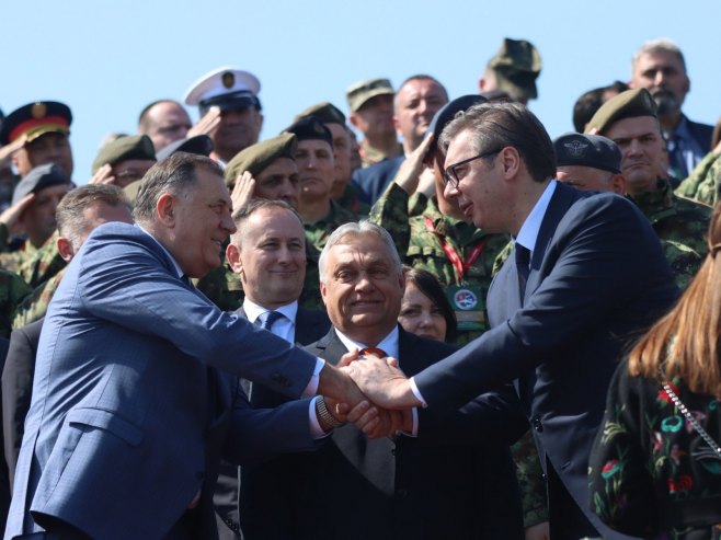 DODIK: Vojska Srbije modernizovana i spremna da brani naš narod