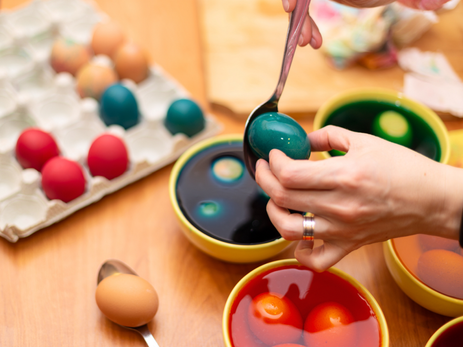 ОБРАТИТЕ ПАЖЊУ: Да ли правите ове грешке приликом фарбања јаја?