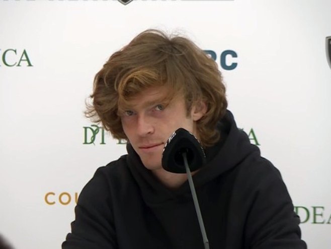 RUSI POHRILI U BANJALUKU: Navijamo za Rubljova, jačamo veze sa Srpskom