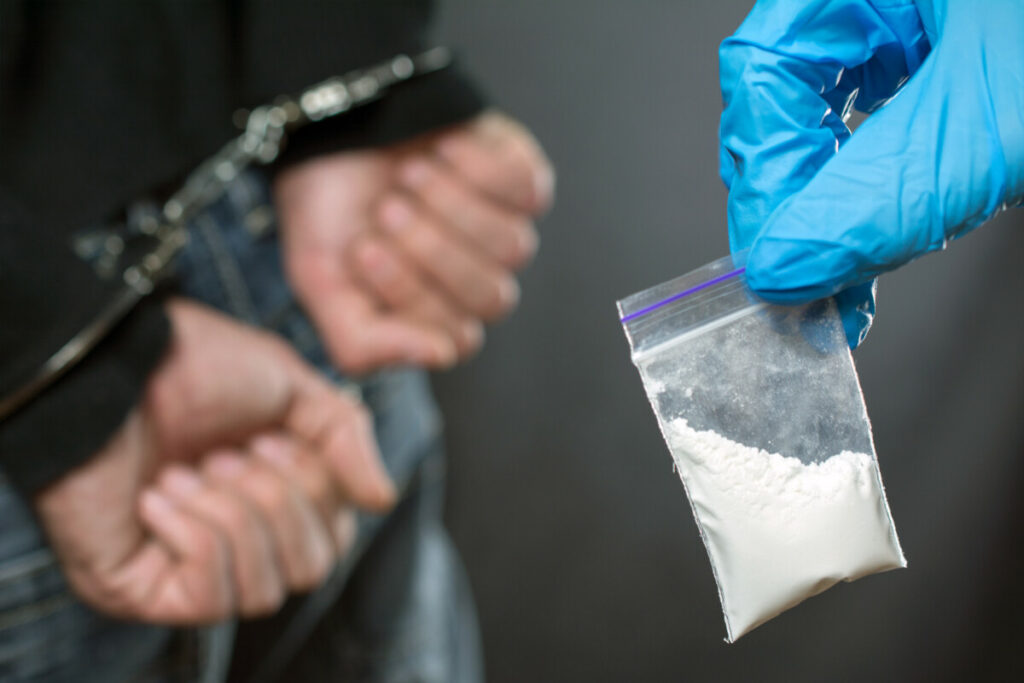 UHAPŠEN DVOJAC U BANJALUCI: Policija im pronašla kokain