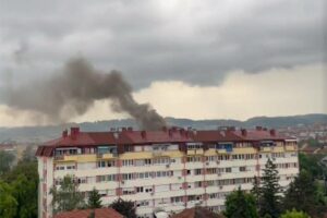 POMOĆ SUGRAĐANKI: Komšije prikupljaju novac za Banjalučanku kojoj je izgorio stan