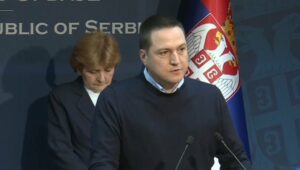 TRODNEVNA ŽALOST U SRBIJI: Vanredna konferencija u Vladi povodom tragedije u školi na Vračaru