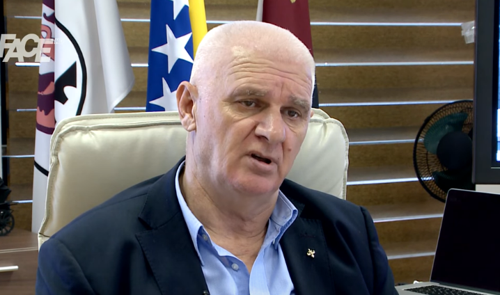 ZBOG ZLOUPOTREBE POLOŽAJA: Bakirovom ambasadoru Senaidu Memiću određen jednomjesečni pritvor