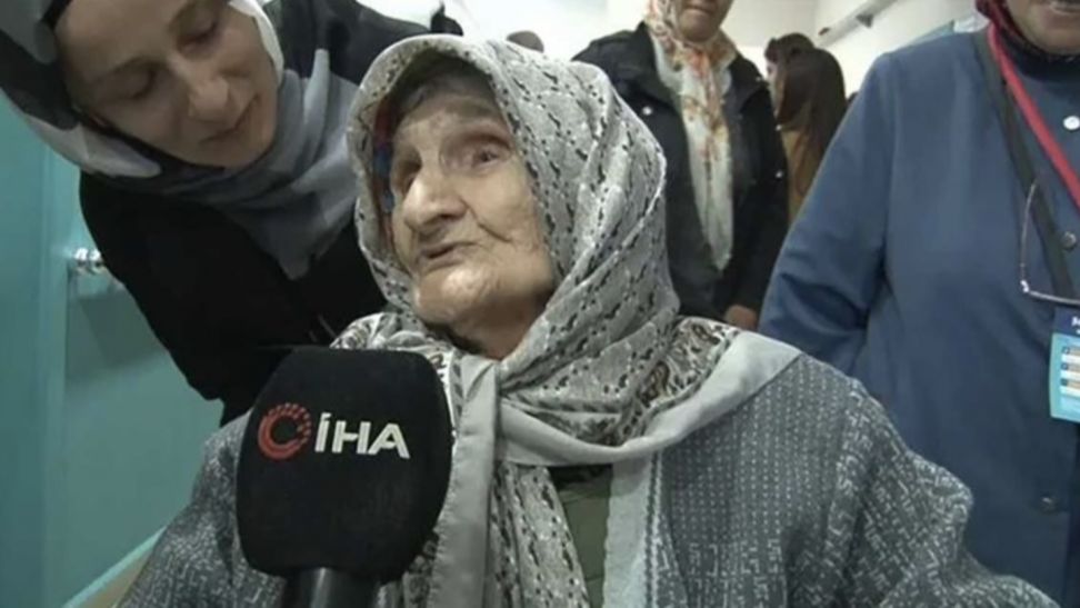 ИМА 114 ГОДИНА: Старица у колицима гласала на изборима у Турској