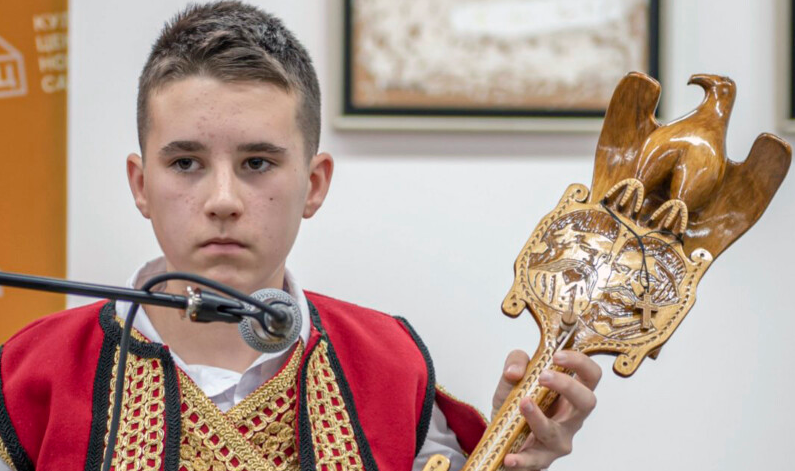USPJEH NA TAKMIČENJU: Mladi guslar Ognjen Stojanović baštini tradiciju