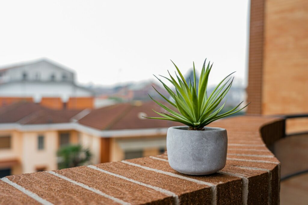 NAPRAVITE OAZU ZA UŽIVANJE: Uz pomoć ovih trikova uredite svoj balkon moderno i funkcionalno