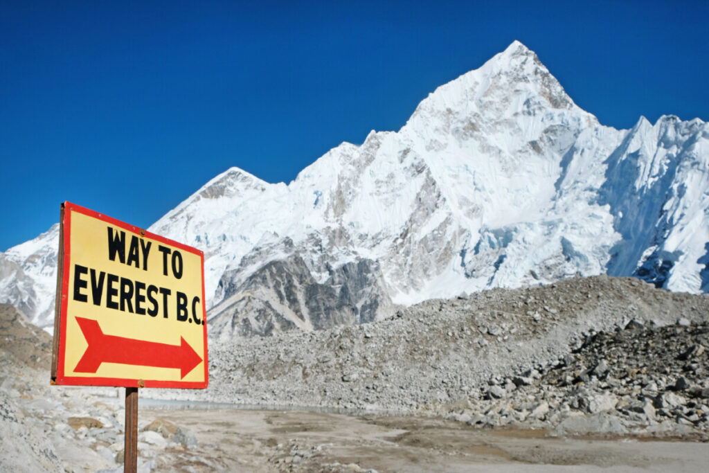NAJOPASNIJI USPON: Nepal obilježava 70 godina od prvog osvajanja Mont Everesta