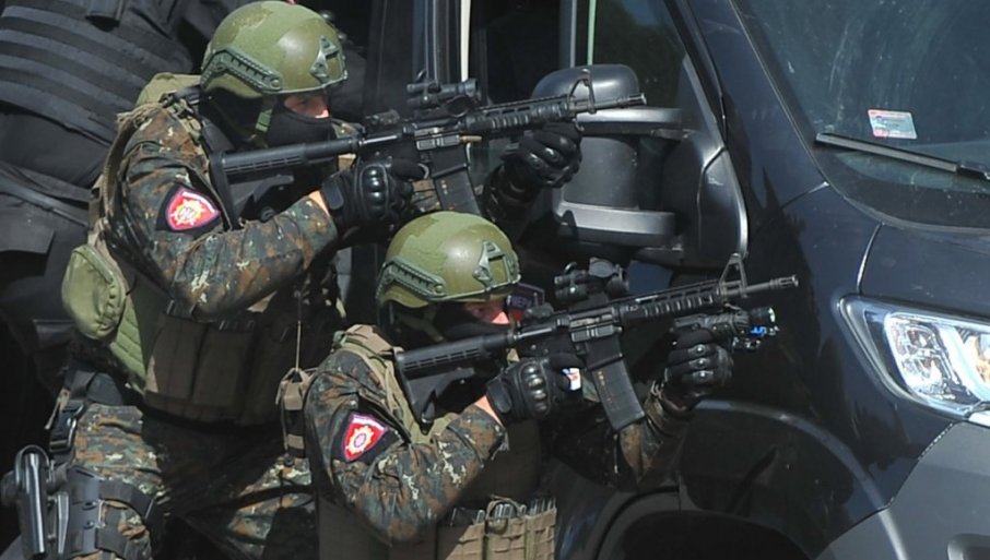 AKCIJA SRPSKE POLICIJE: Na teritoriji centralne Srbije uhapsili do zuba naoružane Kurtijeve specijalce