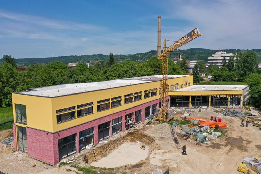 BANJALUKA: OŠ „Vuk Stefanović Karadžić“ strahuje od gubitka učenika