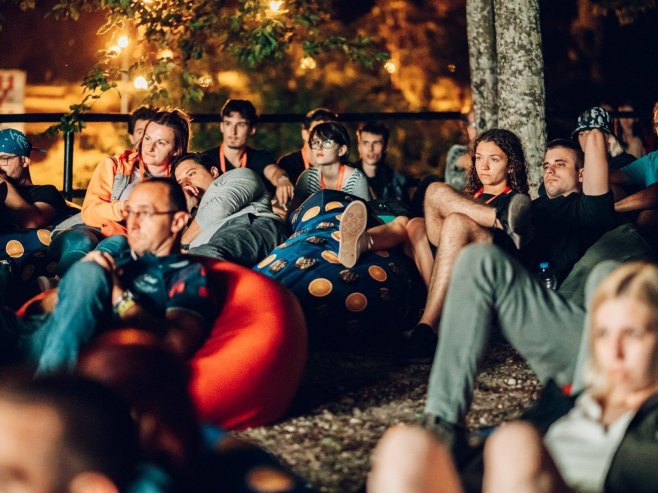 JEDINSTVEN FESTIVAL: Filmske večeri na Tjentištu uz Dok`n`Ritam i Nektar OK fest