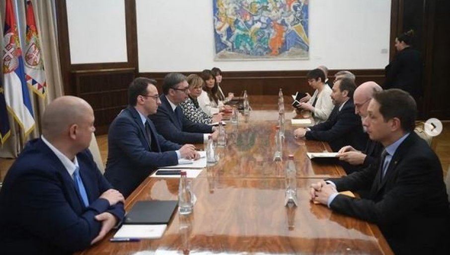 VUČIĆ: Odlučio sam da ne kažem nijednu riječ o sastanku sa Kvintom – tako je bolje (FOTO)