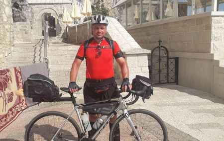 BOJAN BALTA IZ TRNA STIGAO POD OSTROG: Na hodočašće dugo 500 kilometara išao biciklom (FOTO)