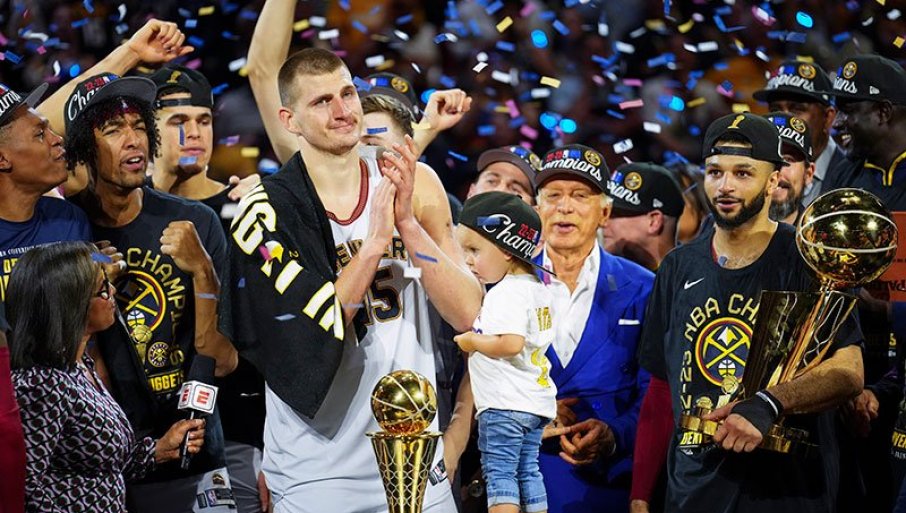 NIJE ŠALA! Nikola Jokić nad Njujorkom! Ovako se NBA šampionu poklonila Amerika (FOTO)