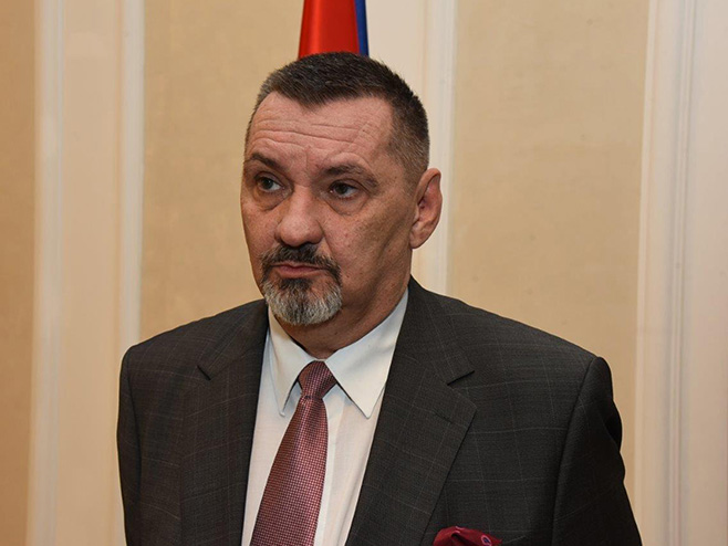 „OZBILJNO ZABRINUTI“ Venecijanska komisija pozvala Narodnu skupštinu Srpske da povuče poziv Kneževiću