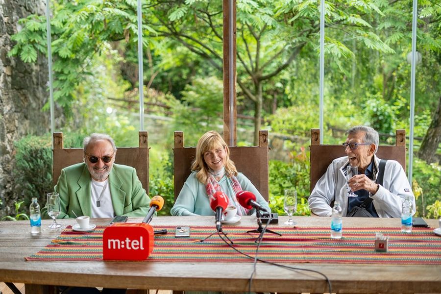 ZA ONA DOBRA STARA VREMENA: „Novi fosili“ drže koncert u Banjaluci