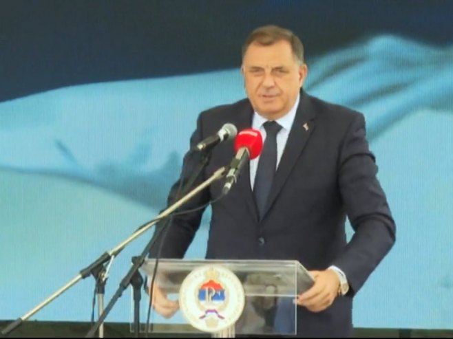 DODIK U BRATUNCU: Srpska žrtva je ogromna